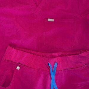 FIGS *RARE* Scrub Set (Raspberry Sorbet)